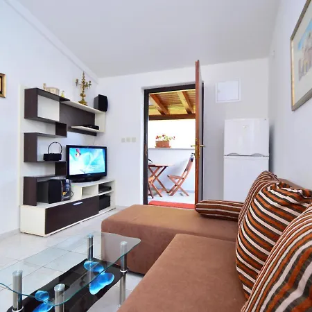 Apartmán Johanna By Interhome Tribalj